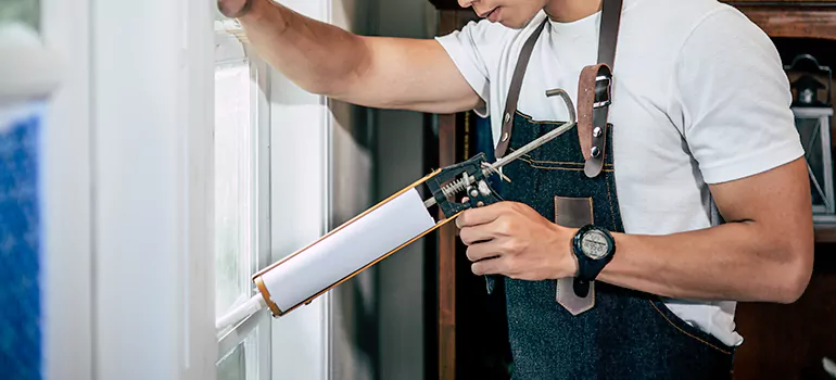 Window Caulking Contractor in Pine Hills, FL
